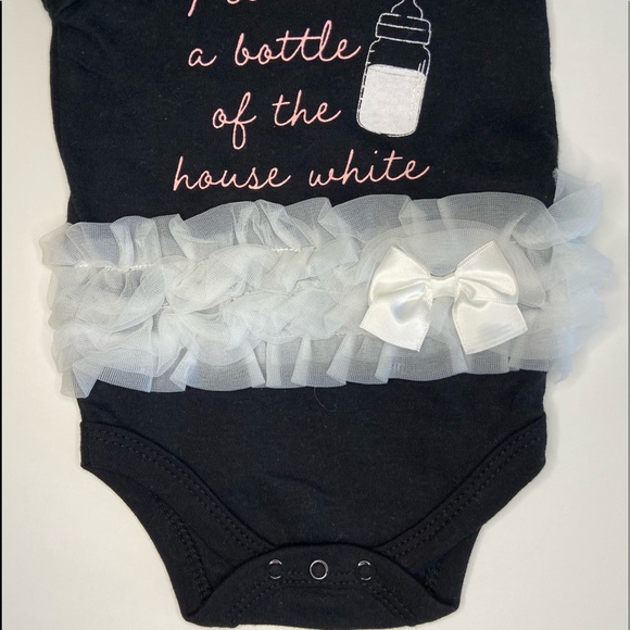 Little Treasure Girl Bodysuit 0-3M Set of 4 - Picture 8 of 9